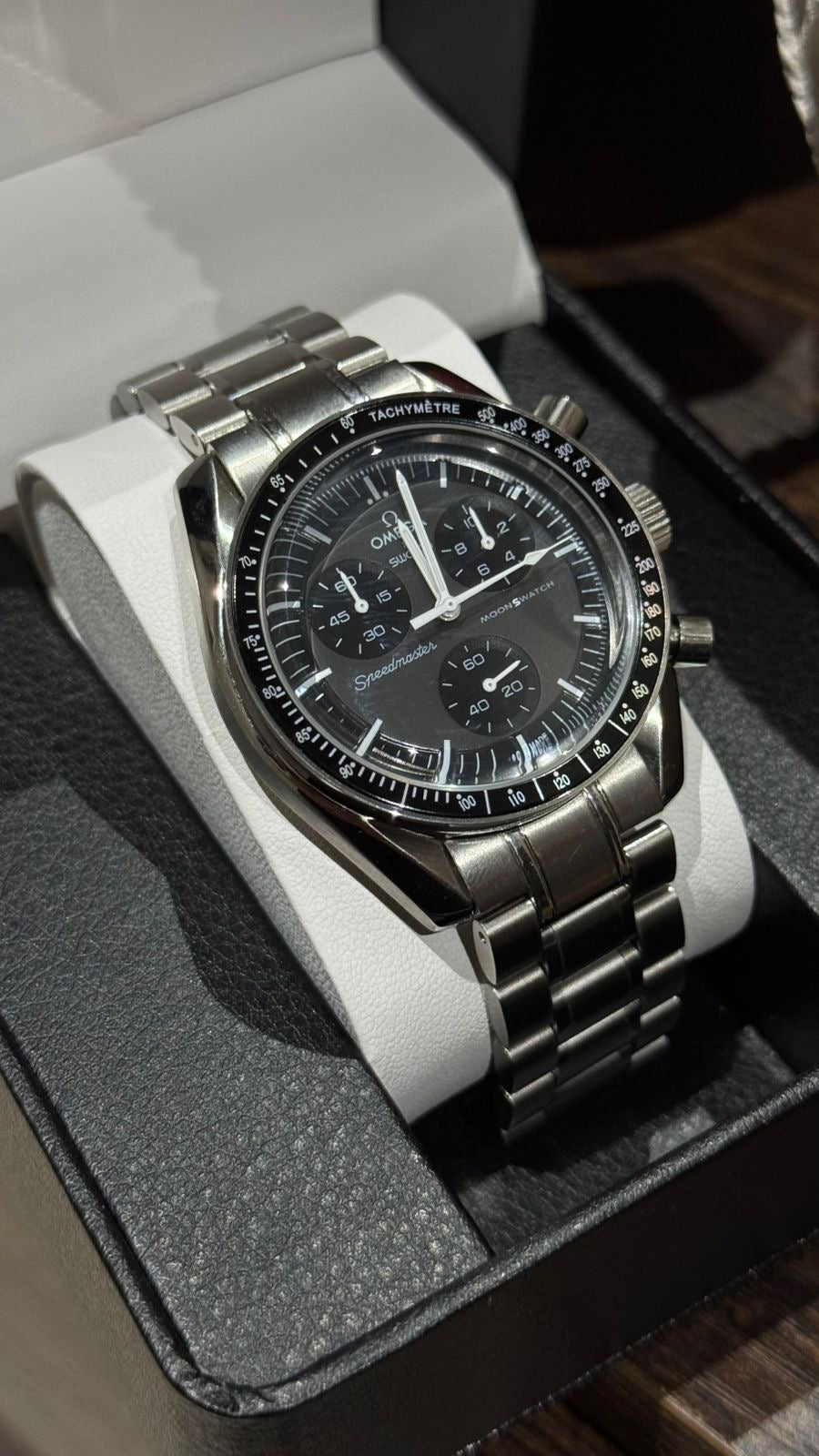 MoonSwatch Metal Convert
