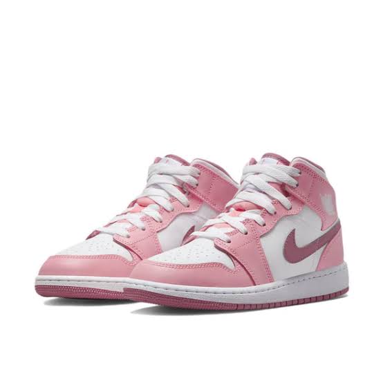 Jordan 1 Mid “Valentines”