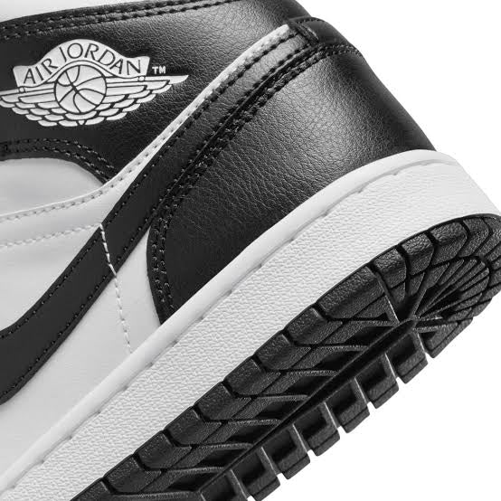 Jordan 1 Mid “Panda”