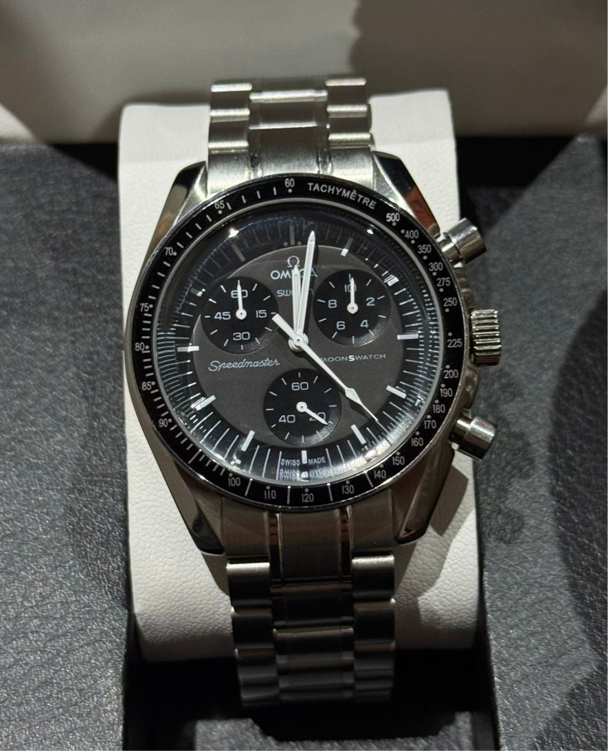 MoonSwatch Metal Convert